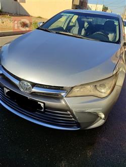 تۆیۆتا کامری